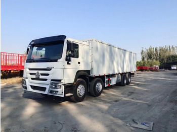 Isothermal truck SINOTRUK HOWO