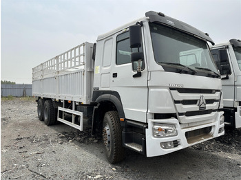 Livestock truck SINOTRUK HOWO