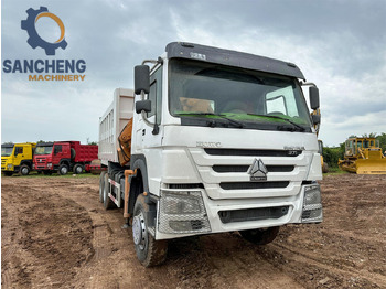 Crane truck SINOTRUK Howo 371hp 6x4 crane truck: picture 3 Crane truck SINOTRUK Howo 371hp 6x4 crane truck: picture 3