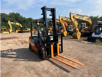 Diesel forklift TOYOTA