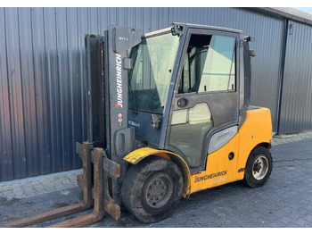Diesel forklift JUNGHEINRICH DFG