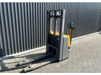 Stacker JUNGHEINRICH EJC