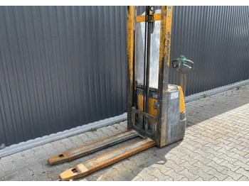 Stacker JUNGHEINRICH EJC