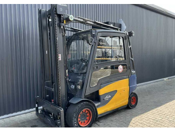 Electric forklift LINDE E