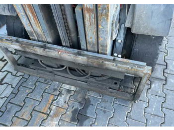 LPG forklift Linde H40T: picture 5