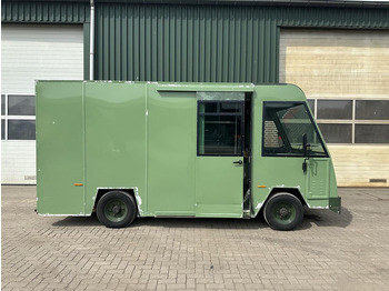 Box truck