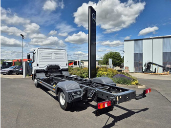New Cab chassis truck Mercedes-Benz Atego 818 L Fahrgestell, 6 Stück vorhanden: picture 4