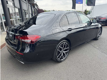 Sedan Mercedes-Benz E 220d AMG+Pano+Distr+Multibeam+RFK+Night: picture 3