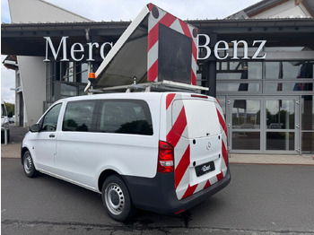 Small van MERCEDES-BENZ Vito 111