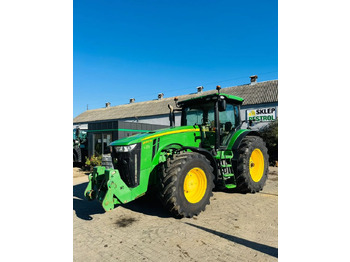 Farm tractor JOHN DEERE 8R Series