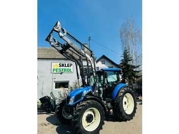 Farm tractor NEW HOLLAND TD5
