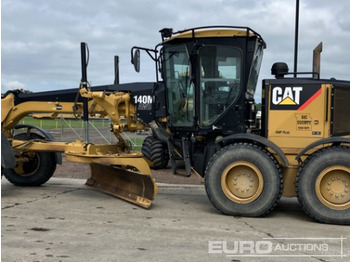 Grader CATERPILLAR 140M
