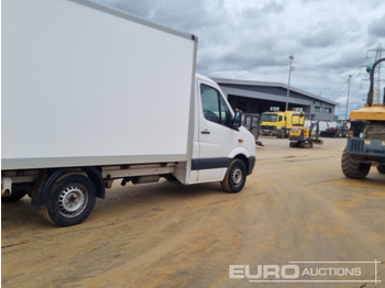 Box van 2013 Volkswagen Crafter CR35: picture 5
