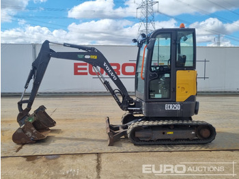 Mini excavator 2021 Volvo ECR25D: picture 2