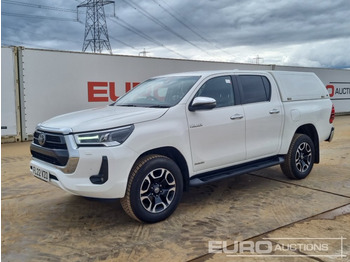 Pickup truck TOYOTA Hilux