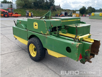 Agricultural machinery John Deere 456: picture 2