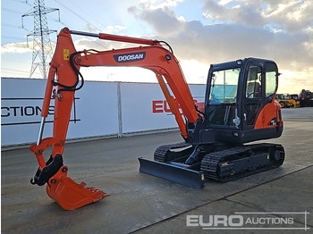 Mini excavator DOOSAN DX60