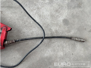 Construction equipment Grease Gun, Bosch PEX220A 240 Volt Palm Sander: picture 3