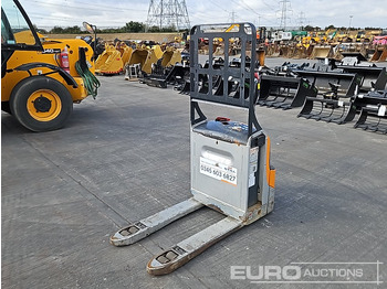Material handling equipment STILL