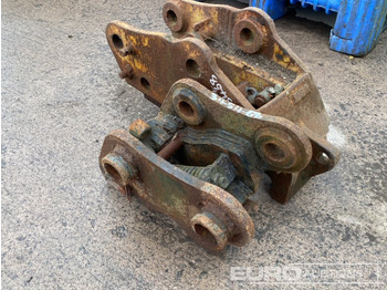 Quick coupler Quick Hitch 45/50mm Pin to suit 4-8 Ton Excavator (2 of): picture 3