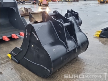 New Bucket Unused 60" Digging Bucket 80mm Pin to suit 20 Ton Excavator: picture 3 New Bucket Unused 60" Digging Bucket 80mm Pin to suit 20 Ton Excavator: picture 3