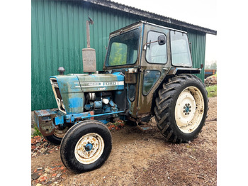 Farm tractor FORD