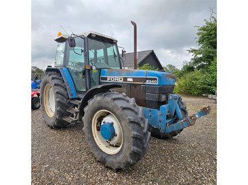 Farm tractor FORD