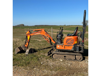 Mini excavator Hitachi ZX10U-2: picture 4