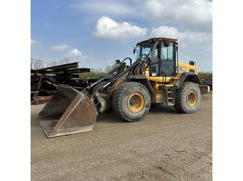 Wheel loader JCB 437