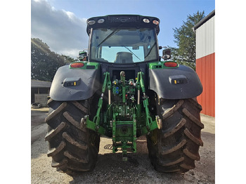 Farm tractor John Deere 6210 R: picture 4