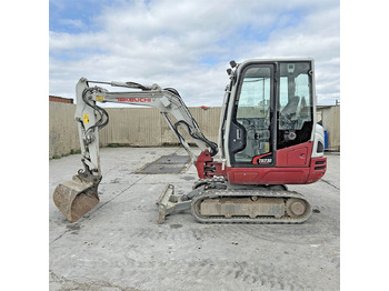 Mini excavator Takeuchi TB230: picture 2