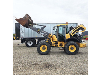 Wheel loader Volvo L45F-TP: picture 4