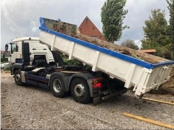 Hook lift truck MAN TGA 26 440: picture 2