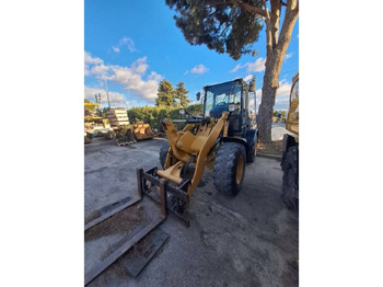Wheel loader CATERPILLAR 908M