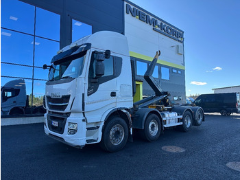 Hook lift truck IVECO X-WAY