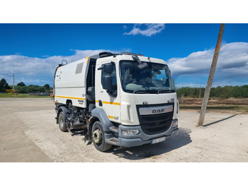 Road sweeper DAF LF 220