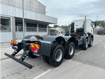 Cab chassis truck MAN 41.440 8X4 BB CH: picture 4