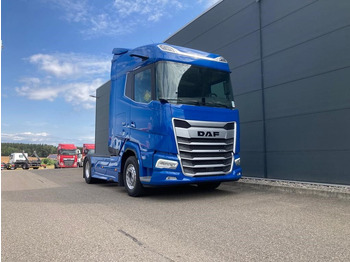 Tractor unit DAF XG 530