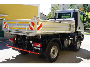 Tipper MAN TGM 13.290/4x4/TÜV/Euro 5/einzelbereift/Winterdienst: picture 4