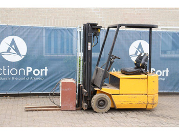 Electric forklift