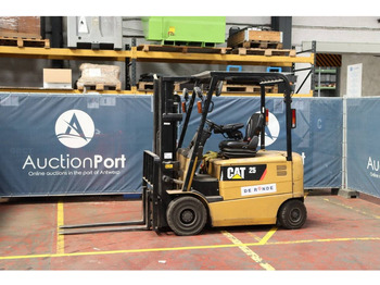 Electric forklift CATERPILLAR EP