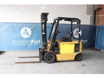 Electric forklift CATERPILLAR EP