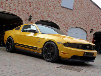 Sedan Ford Mustang GT Boss 302: picture 2