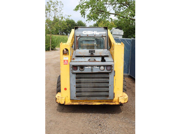 Wheel loader Gehl R260: picture 5