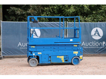 Scissor lift GENIE