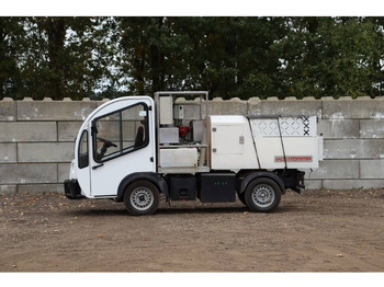 Cleaning machinery
