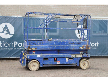 Scissor lift HAULOTTE Compact 8