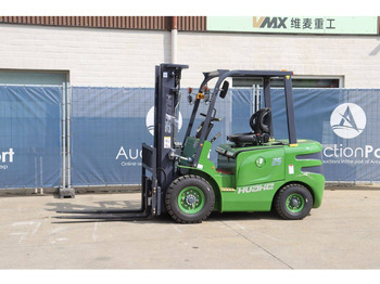 Electric forklift