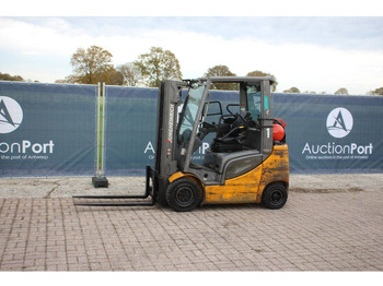 LPG forklift JUNGHEINRICH TFG