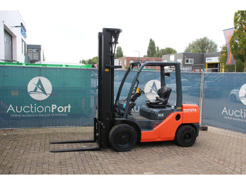 Diesel forklift TOYOTA FDF 30